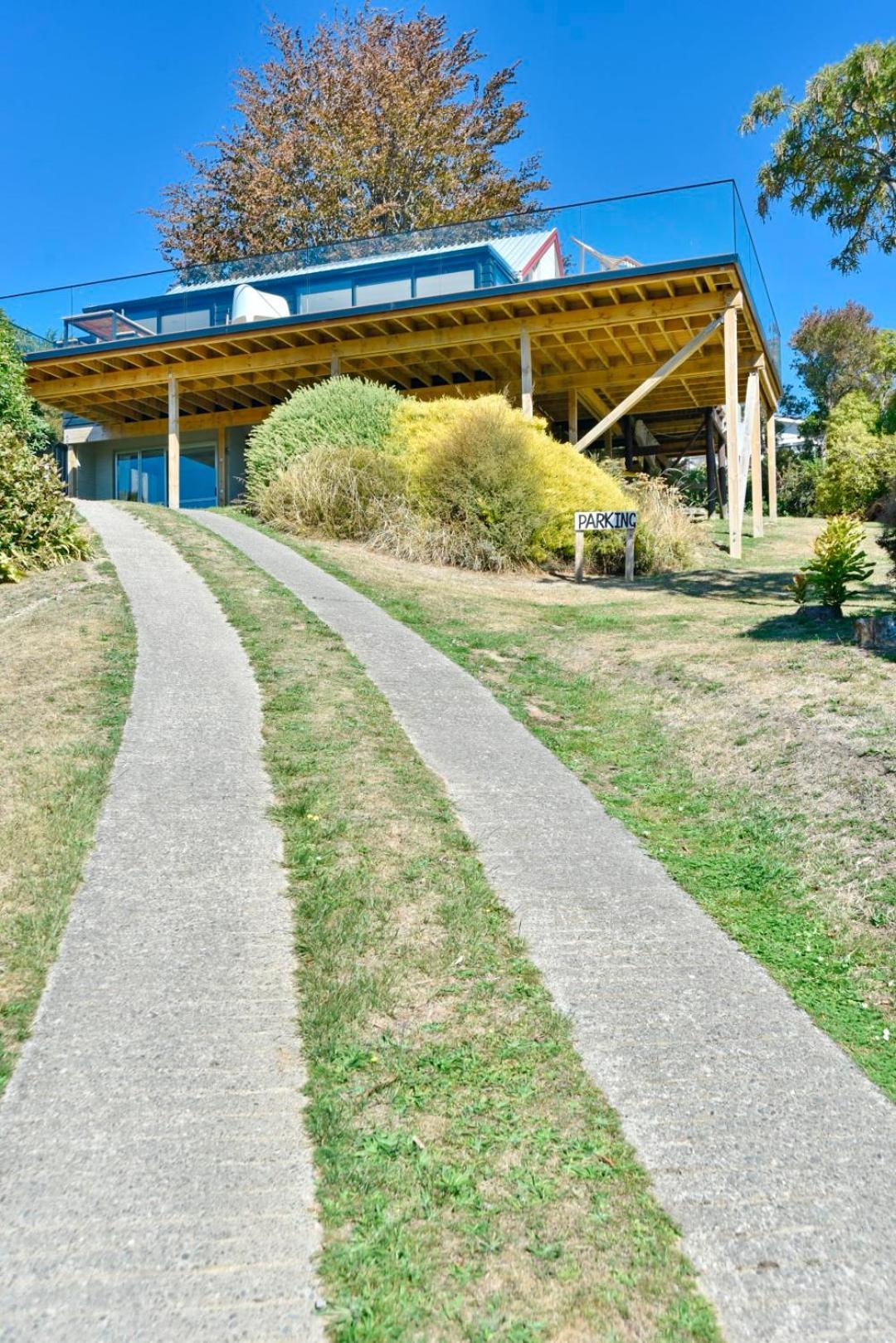 Akaroa Harbour View - Christchurch Holiday Homes Extérieur photo