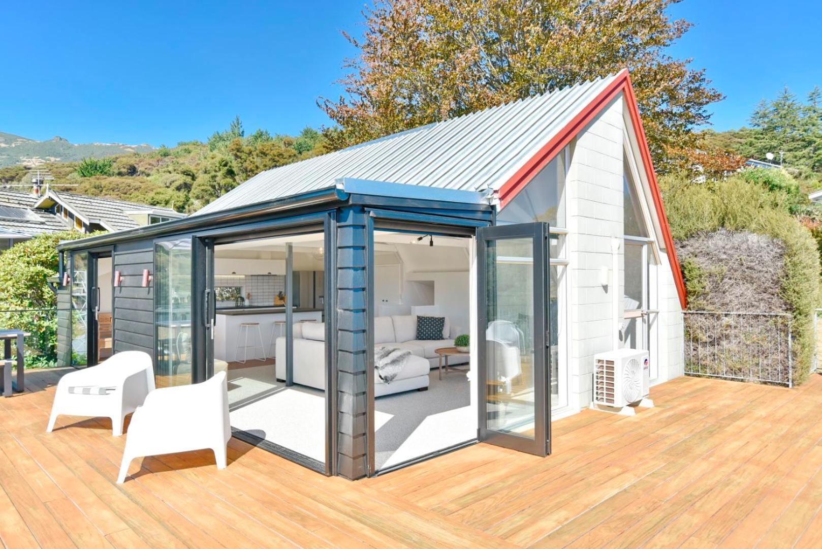 Akaroa Harbour View - Christchurch Holiday Homes Extérieur photo