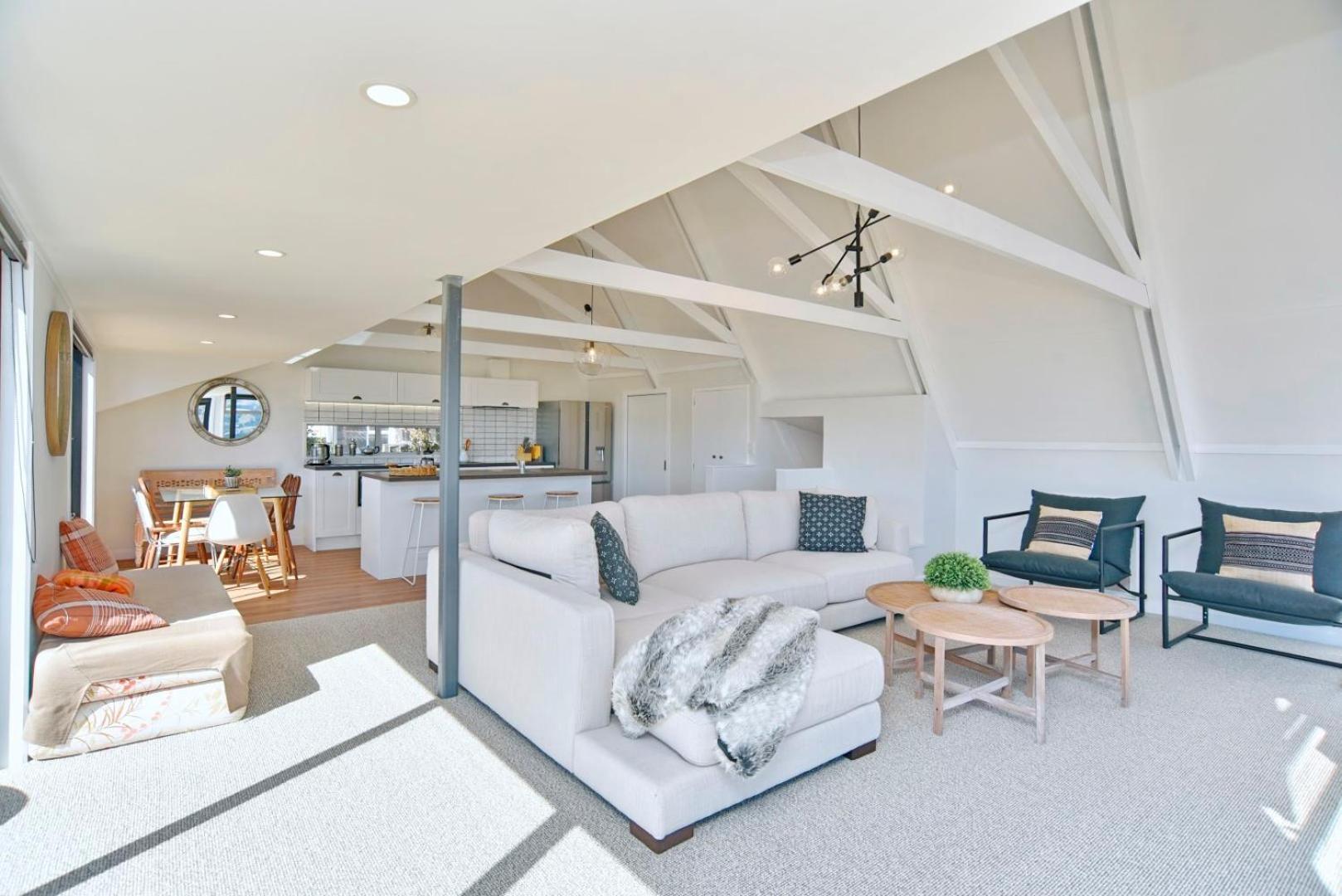 Akaroa Harbour View - Christchurch Holiday Homes Extérieur photo