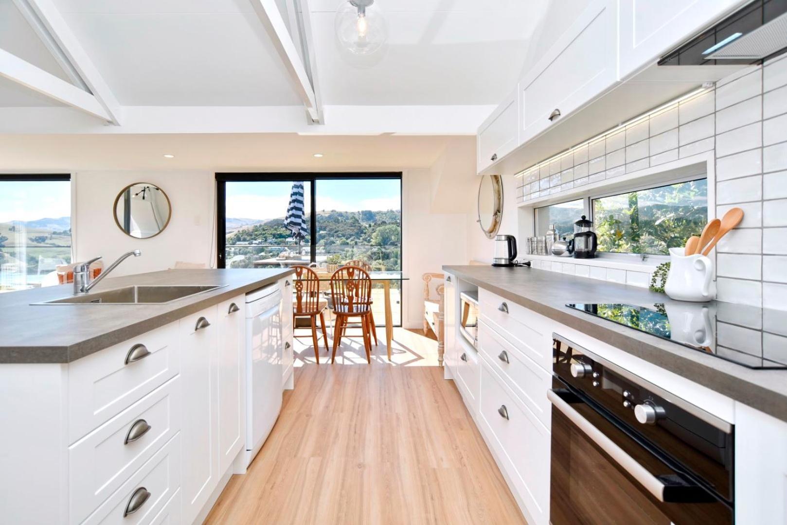 Akaroa Harbour View - Christchurch Holiday Homes Extérieur photo