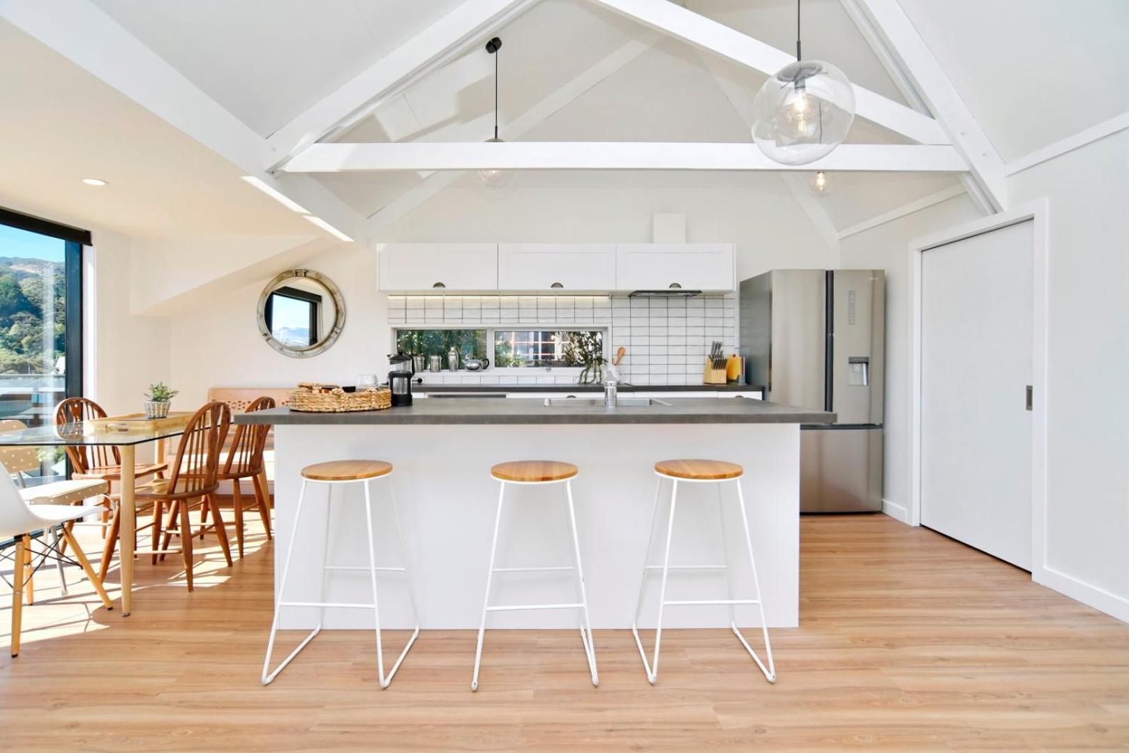 Akaroa Harbour View - Christchurch Holiday Homes Extérieur photo
