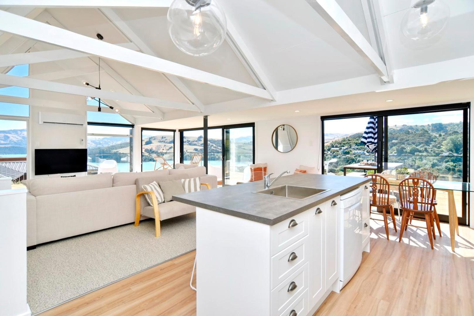 Akaroa Harbour View - Christchurch Holiday Homes Extérieur photo